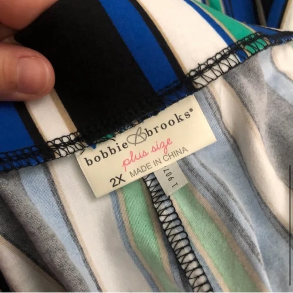 NWT| Stripped Wide Leg Pants - Picture 7 of 7